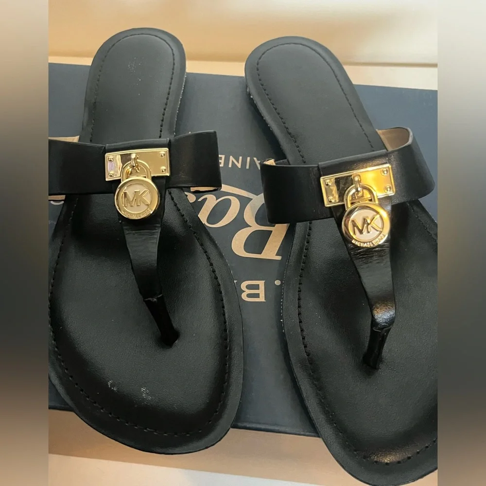 Michael kors thong sandal